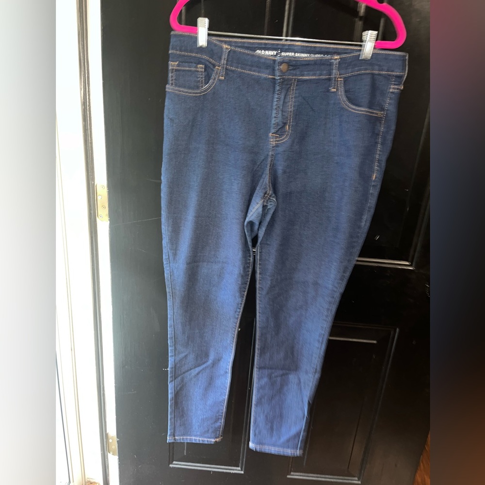 VGUC Old Navy Women’s Super Skinny Mid-Rise Jeans - Size 14R